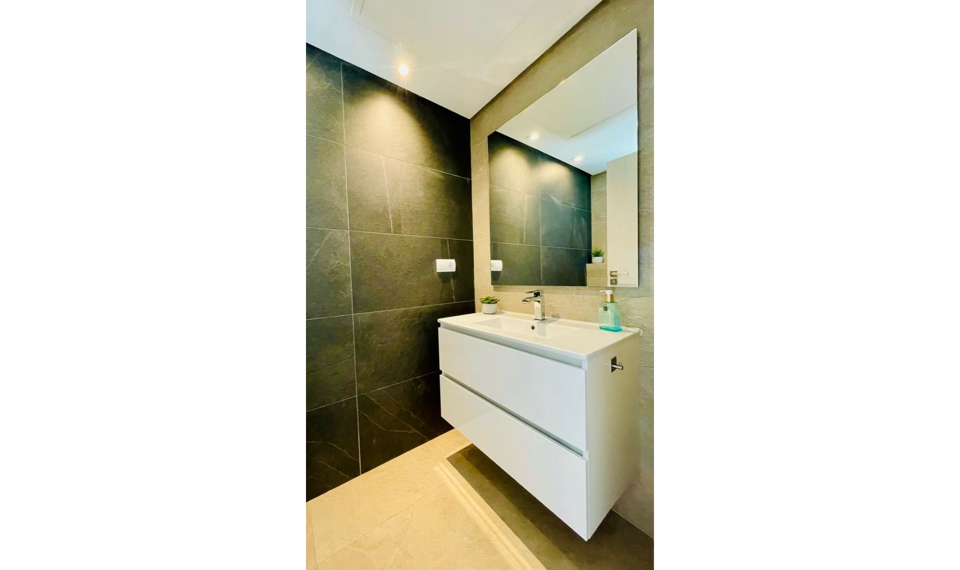 Resale - House -
La Cala Golf