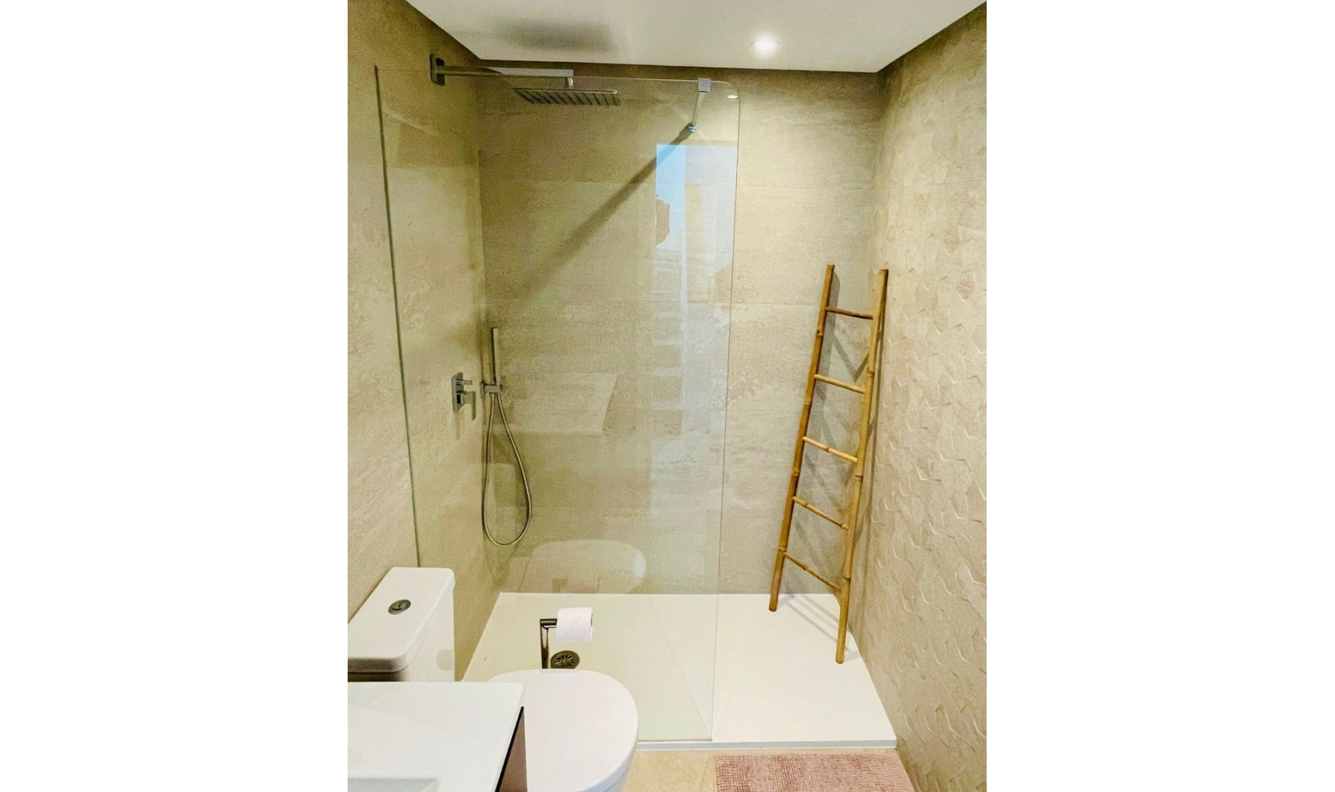 Resale - House -
La Cala Golf