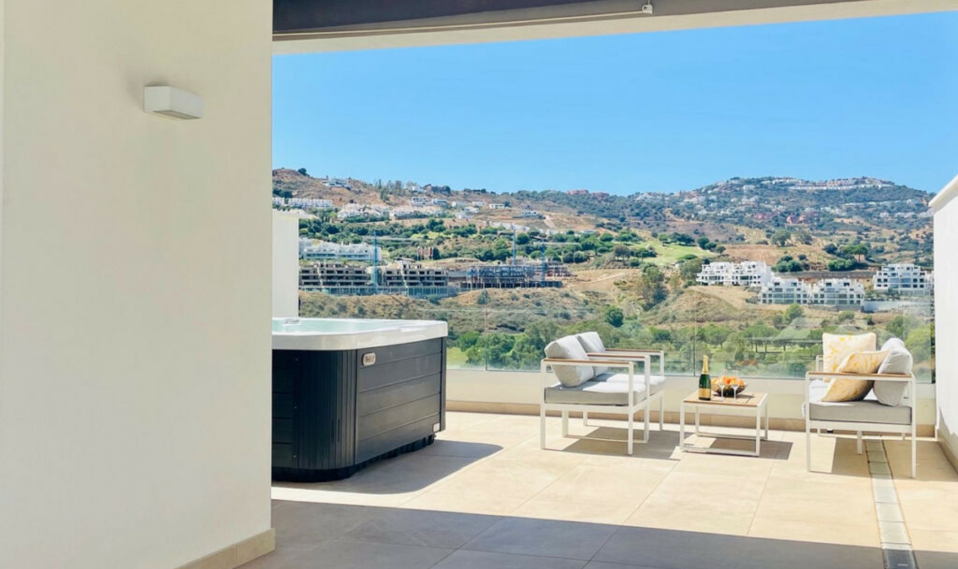 Resale - House -
La Cala Golf