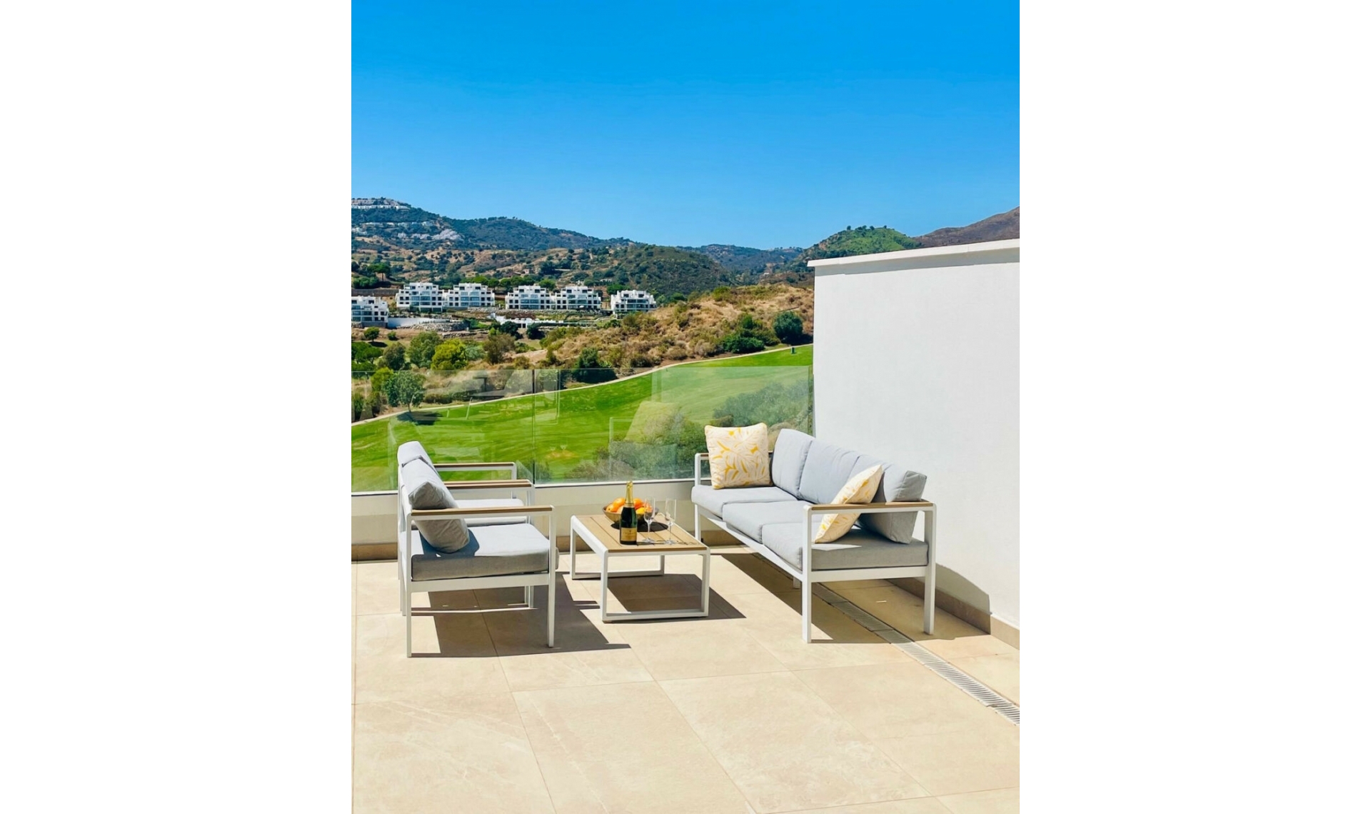 Resale - House -
La Cala Golf