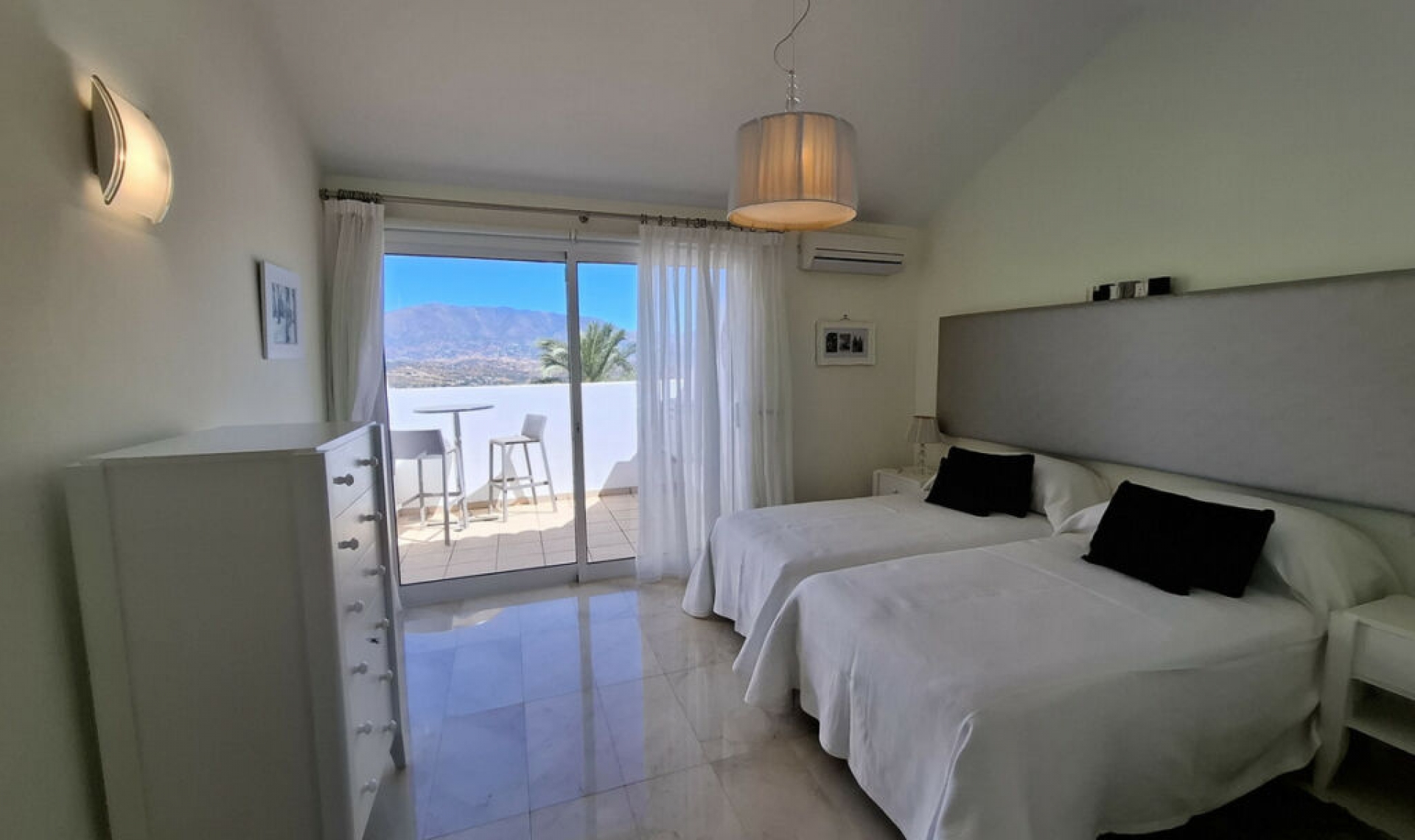 Resale - House -
La Cala Golf
