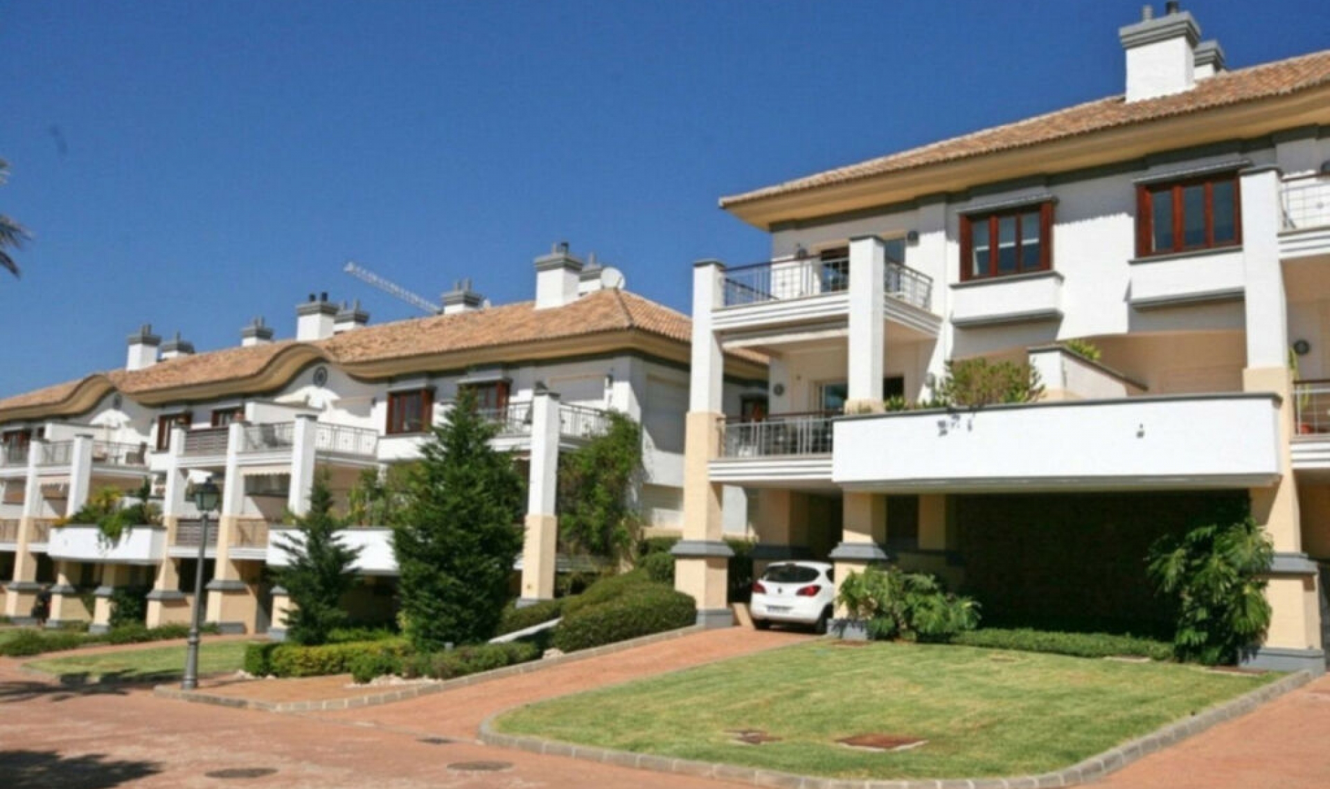 Resale - House -
La Cala Golf