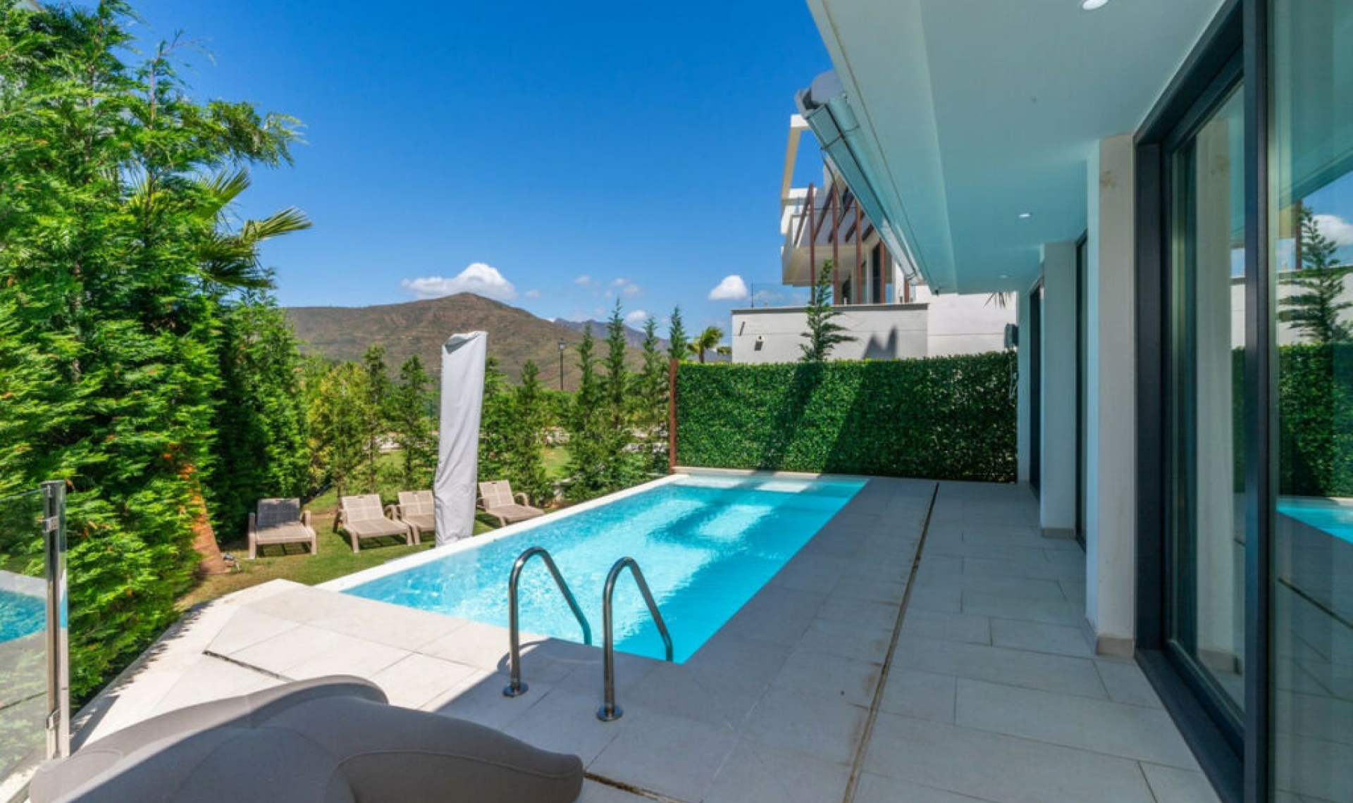 Resale - House -
La Cala Golf