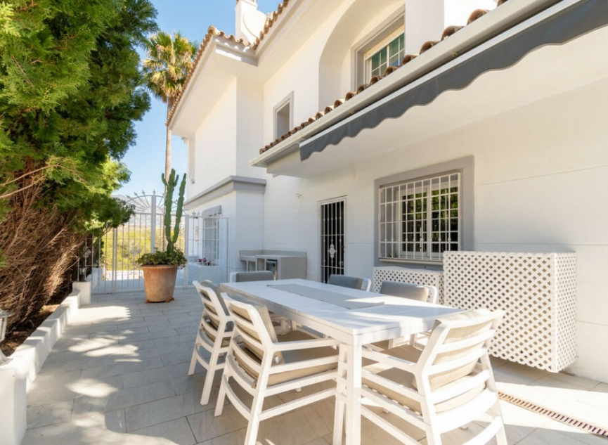 Resale - House -
La Cala Hills