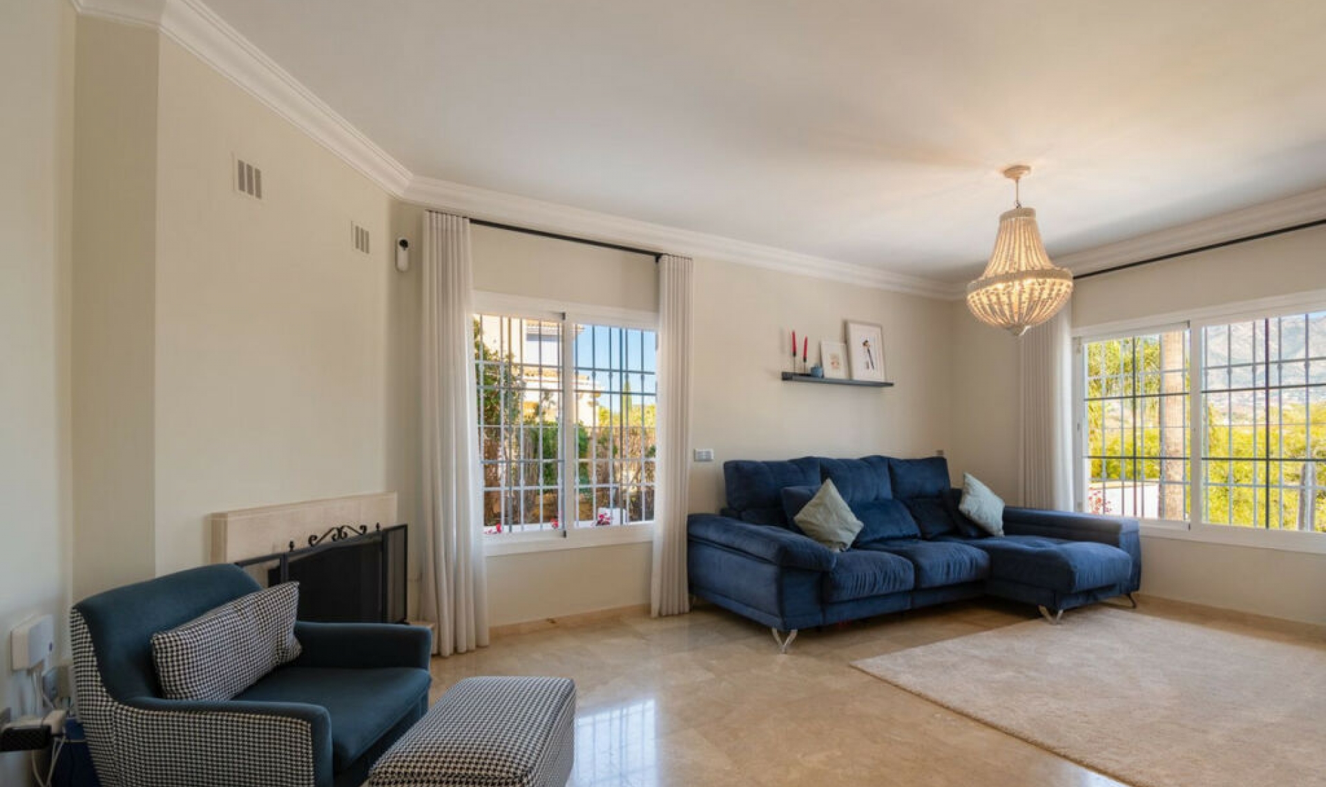 Resale - House -
La Cala Hills