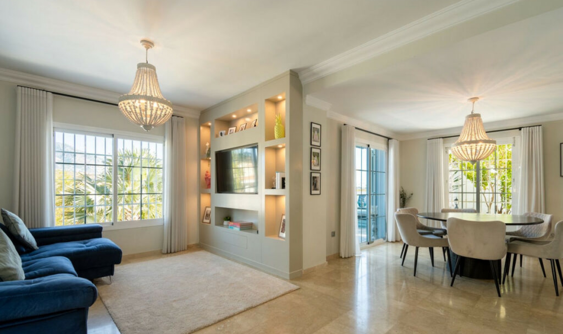 Resale - House -
La Cala Hills