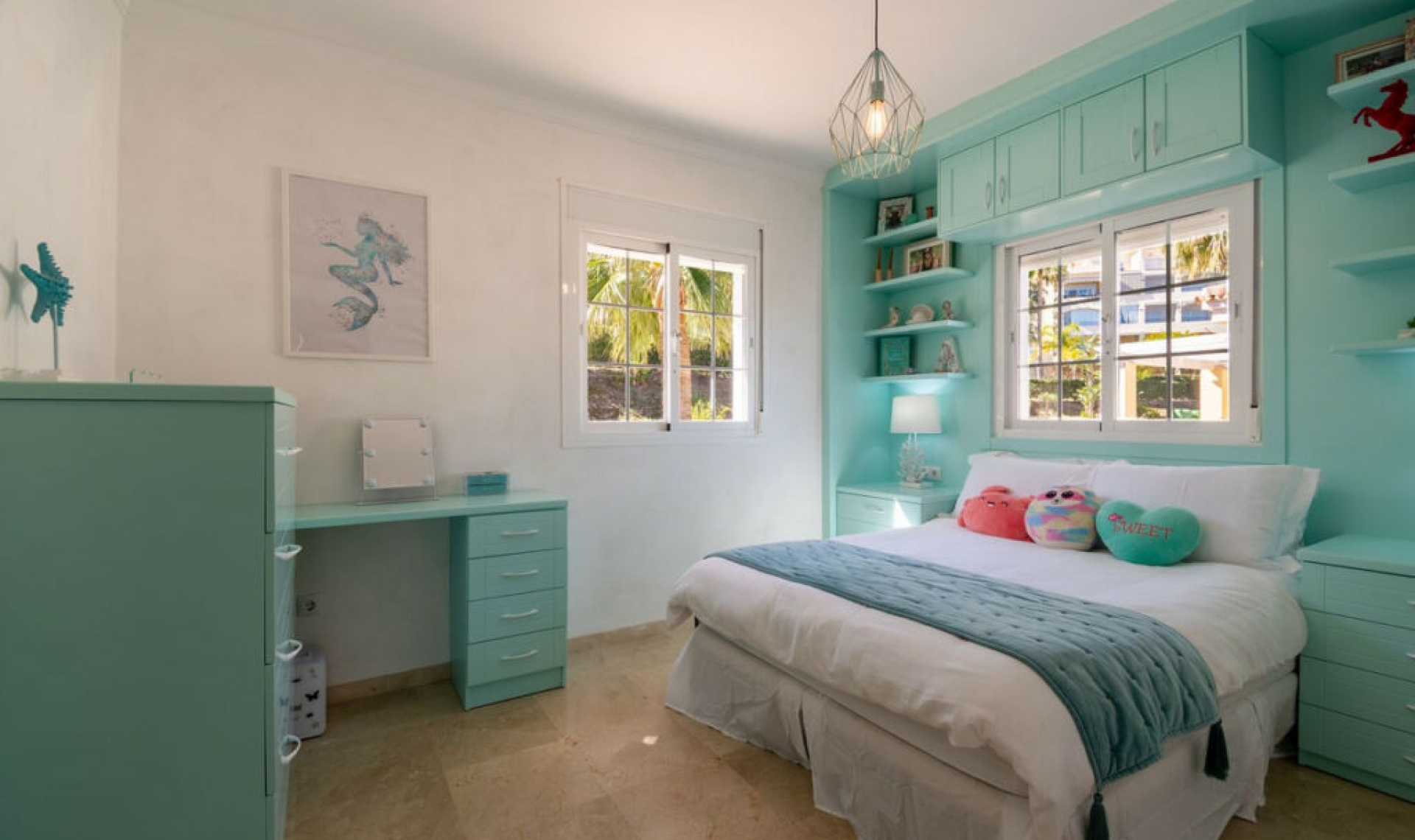 Resale - House -
La Cala Hills