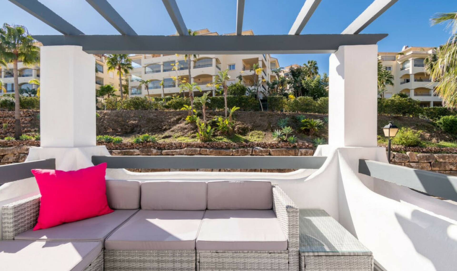 Resale - House -
La Cala Hills