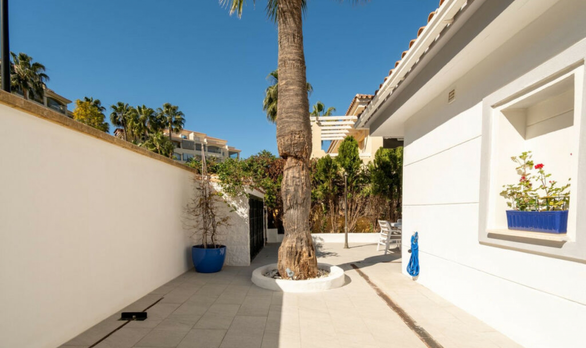 Resale - House -
La Cala Hills