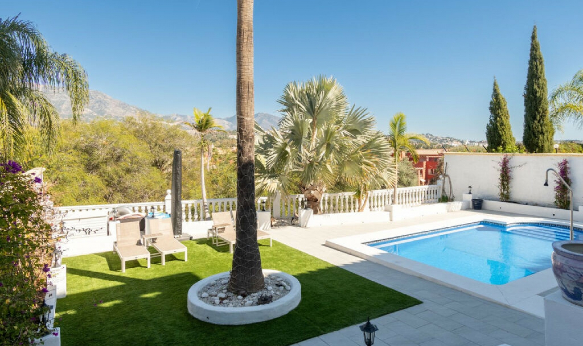 Resale - House -
La Cala Hills