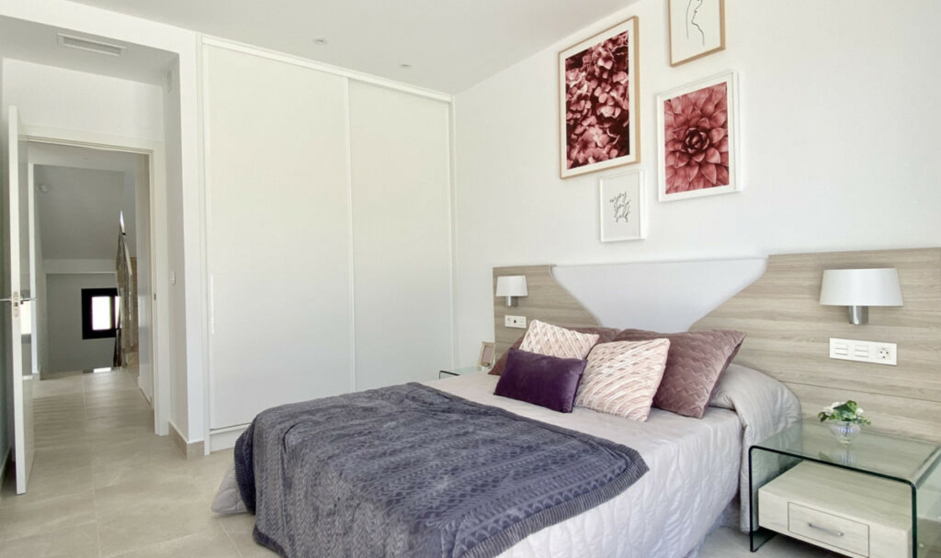 Resale - House -
La Campaneta
