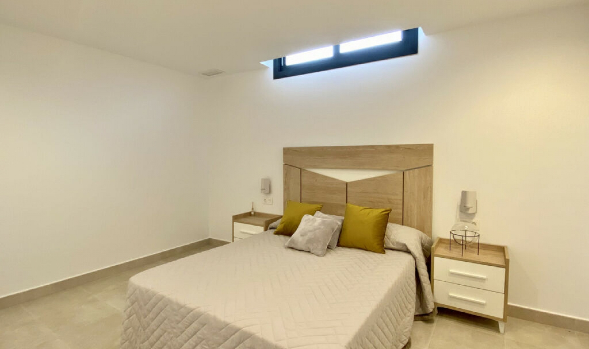 Resale - House -
La Campaneta