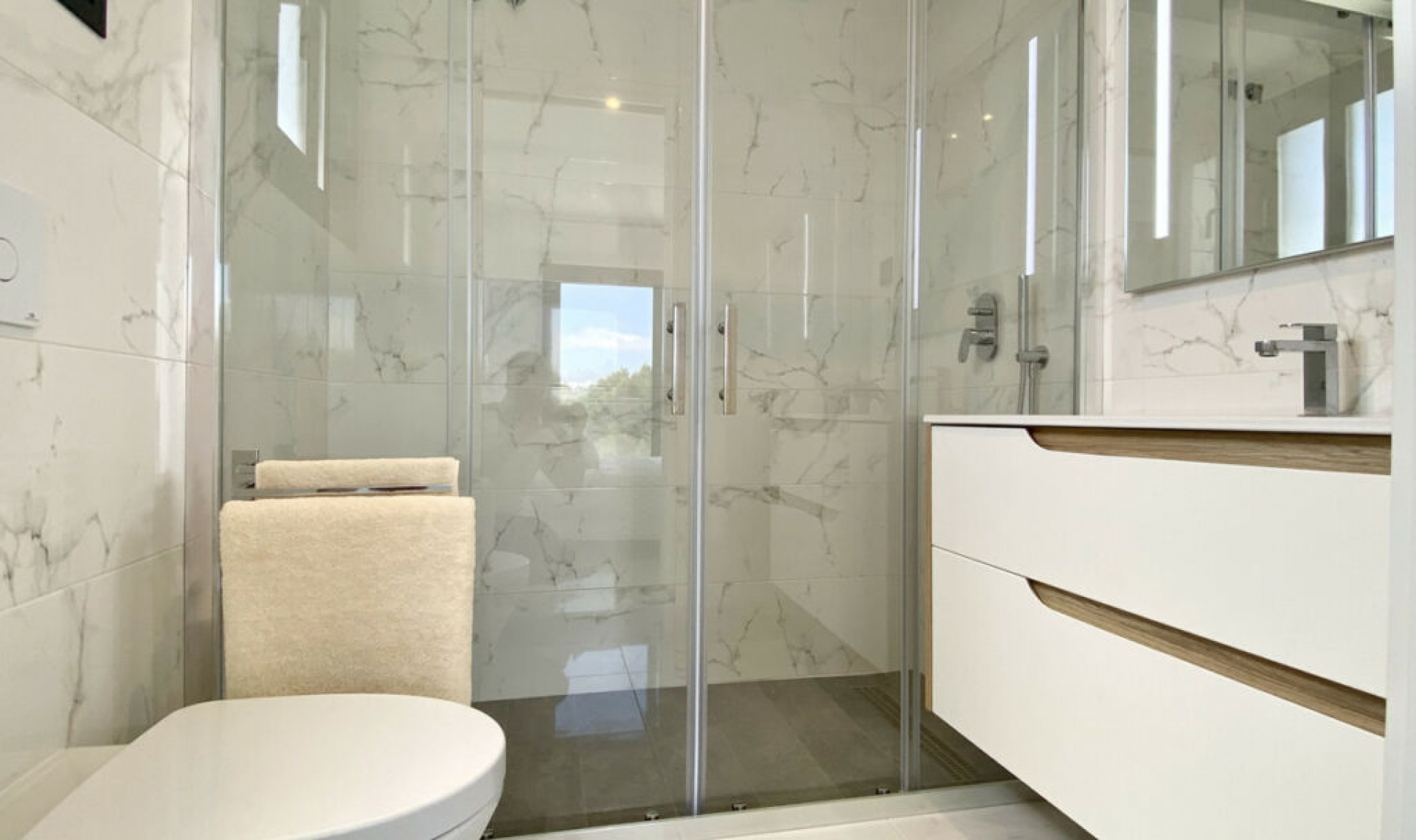 Resale - House -
La Campaneta