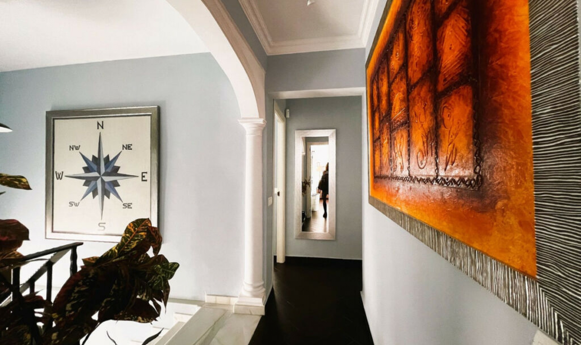 Resale - House -
La Capellania