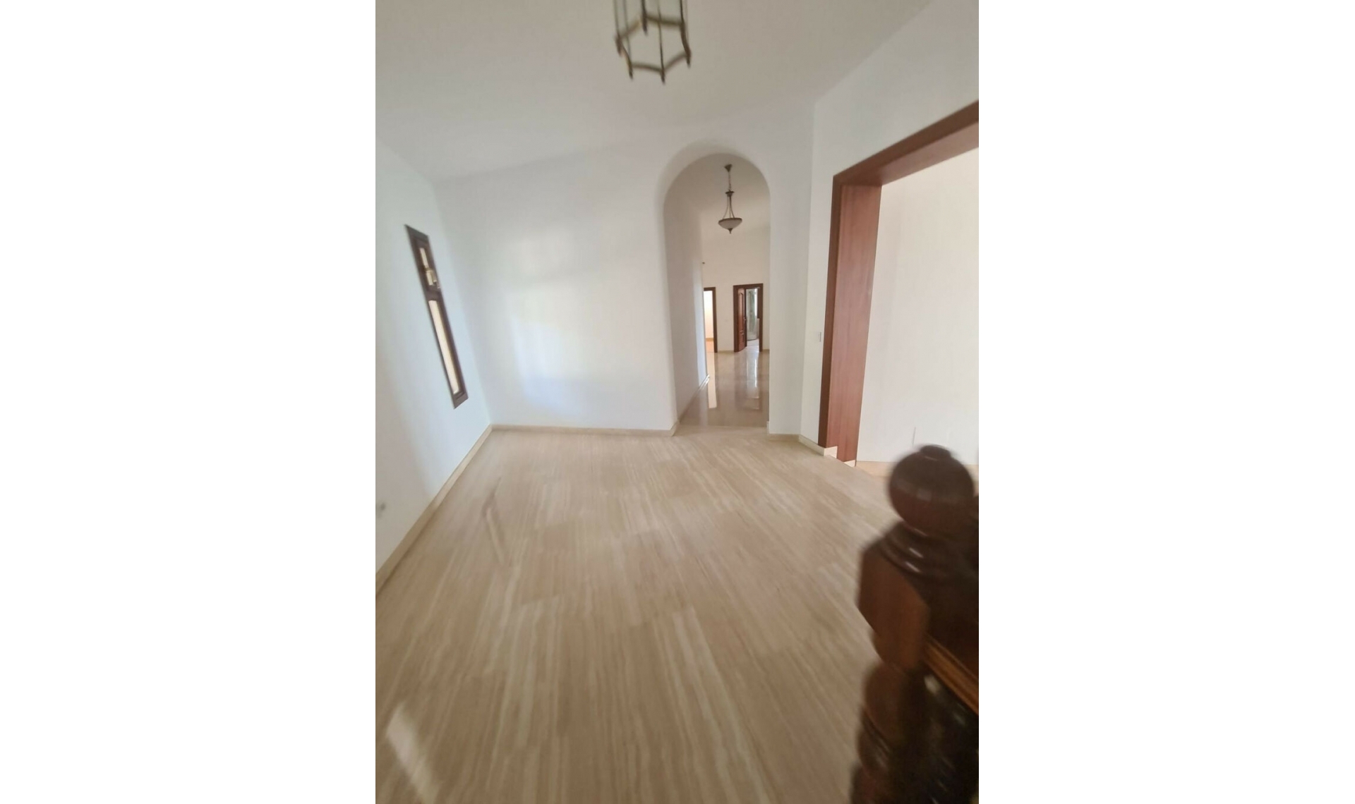 Resale - House -
La Capellania