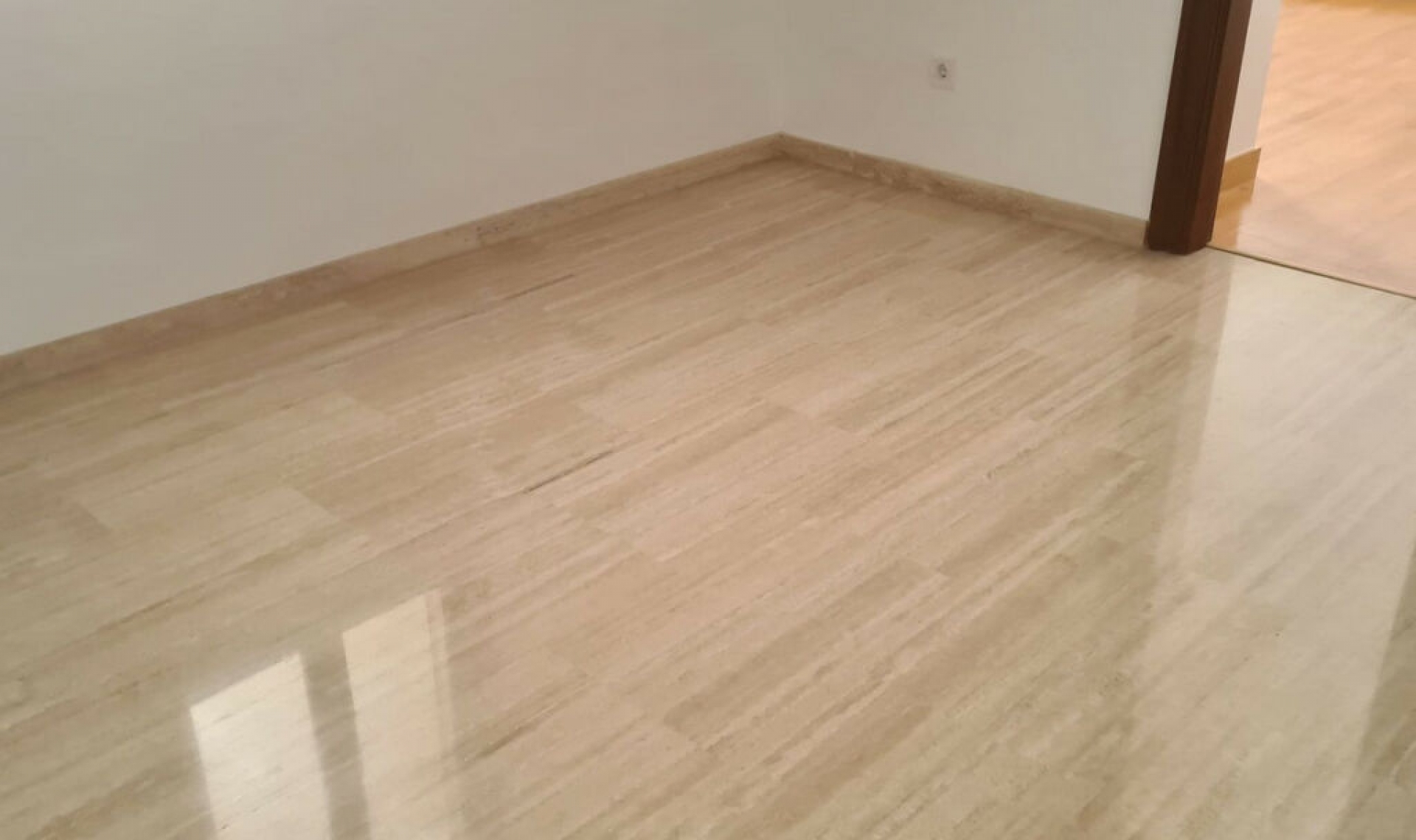 Resale - House -
La Capellania