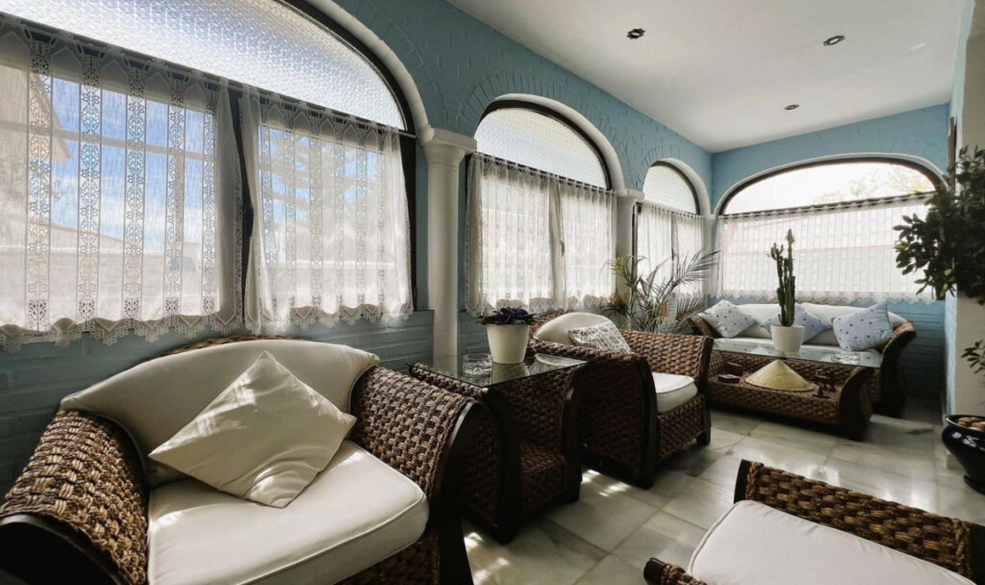 Resale - House -
La Capellania