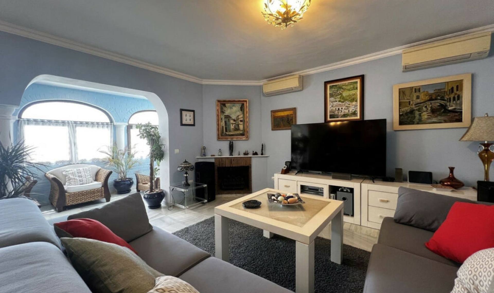 Resale - House -
La Capellania