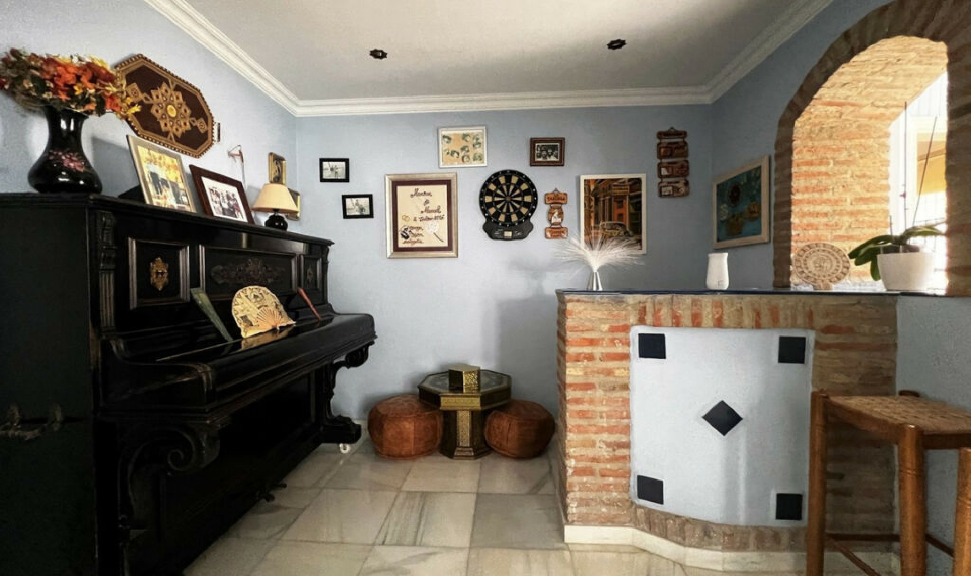 Resale - House -
La Capellania