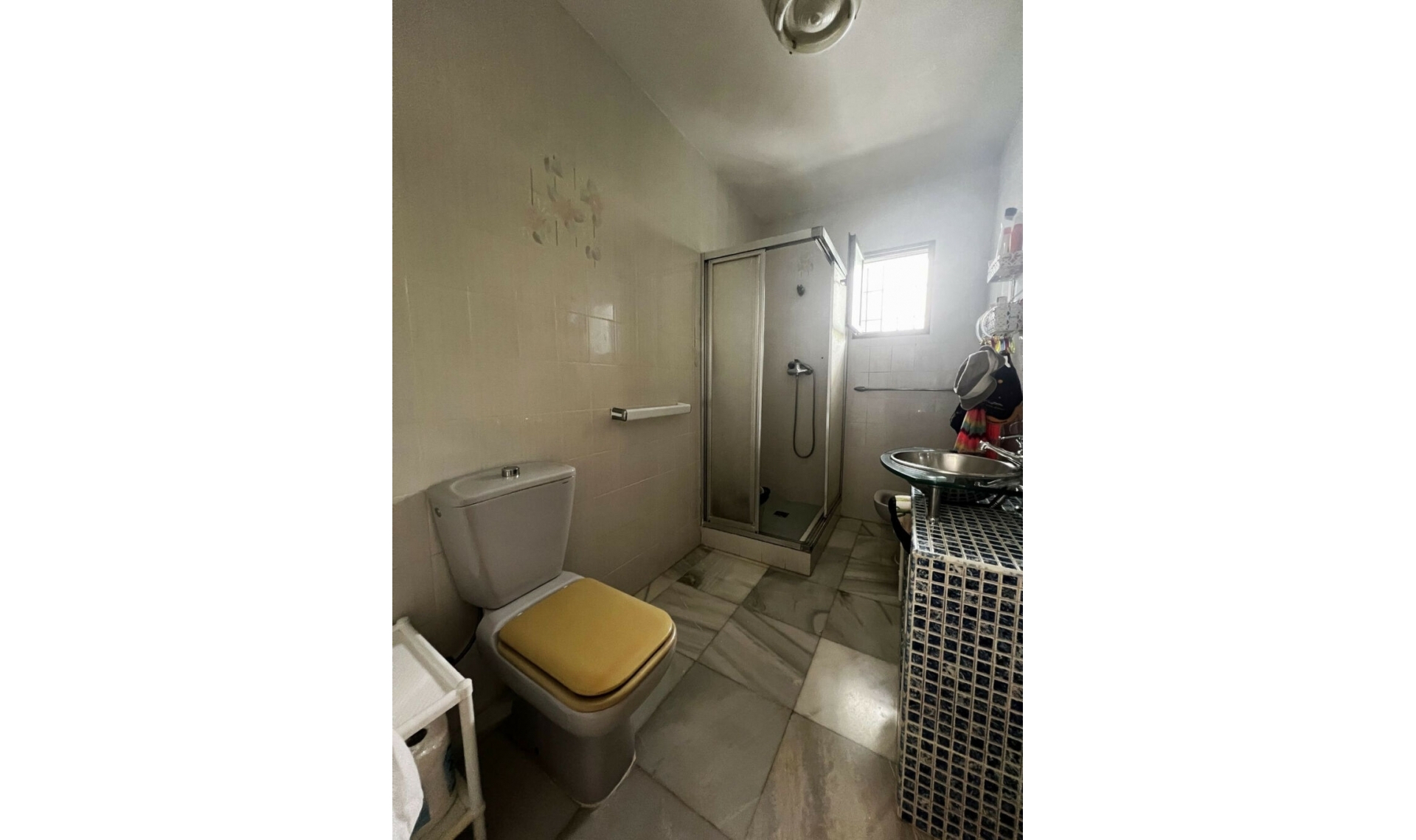 Resale - House -
La Capellania