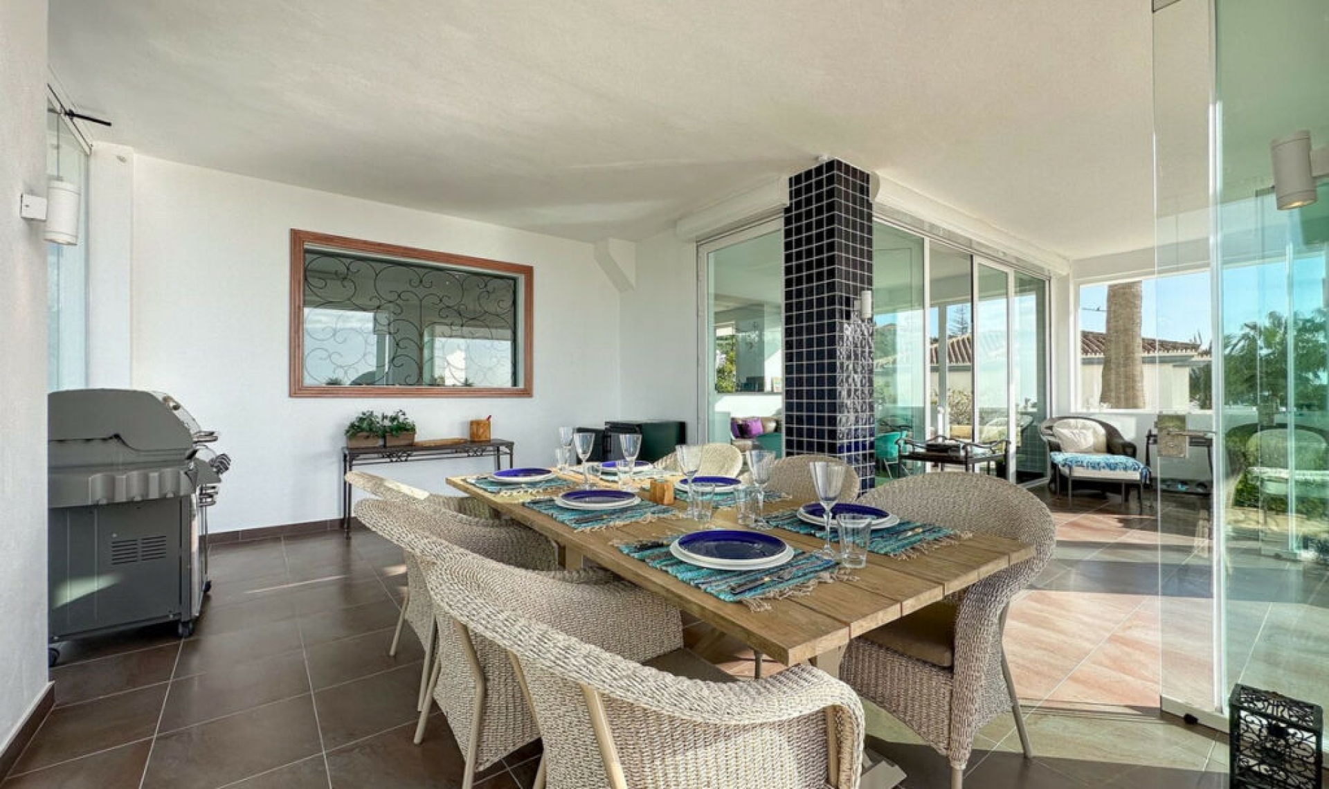 Resale - House -
La Capellania