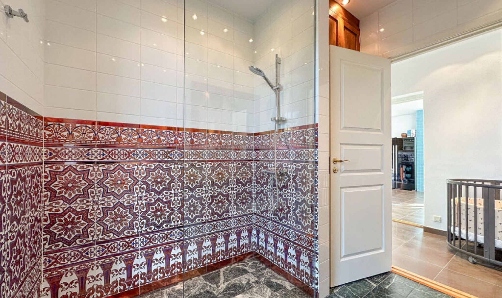 Resale - House -
La Capellania