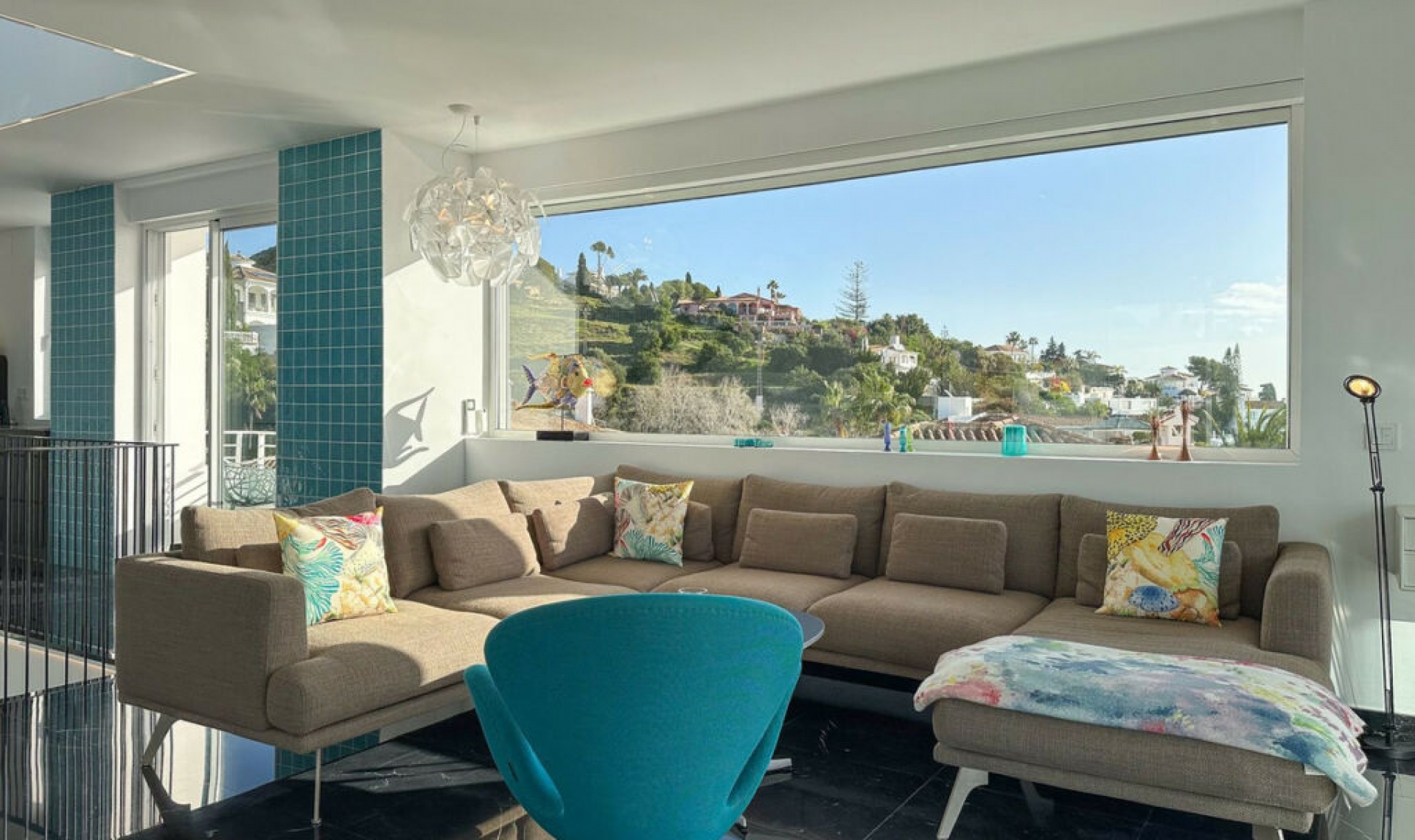 Resale - House -
La Capellania