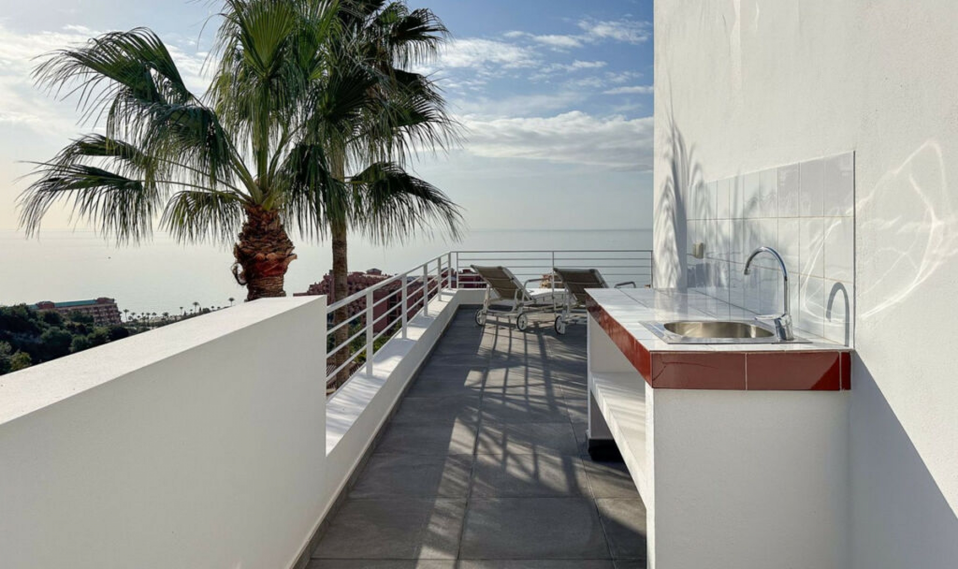 Resale - House -
La Capellania