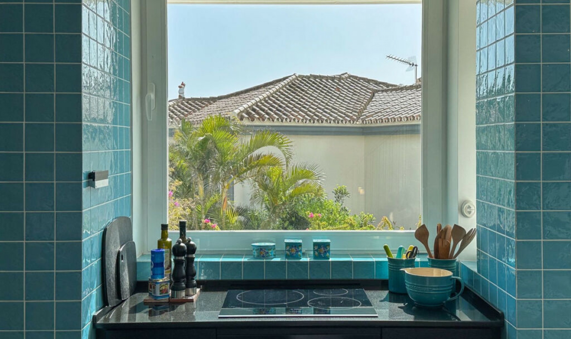 Resale - House -
La Capellania