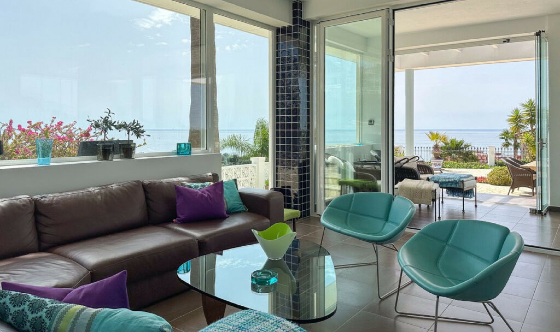 Resale - House -
La Capellania