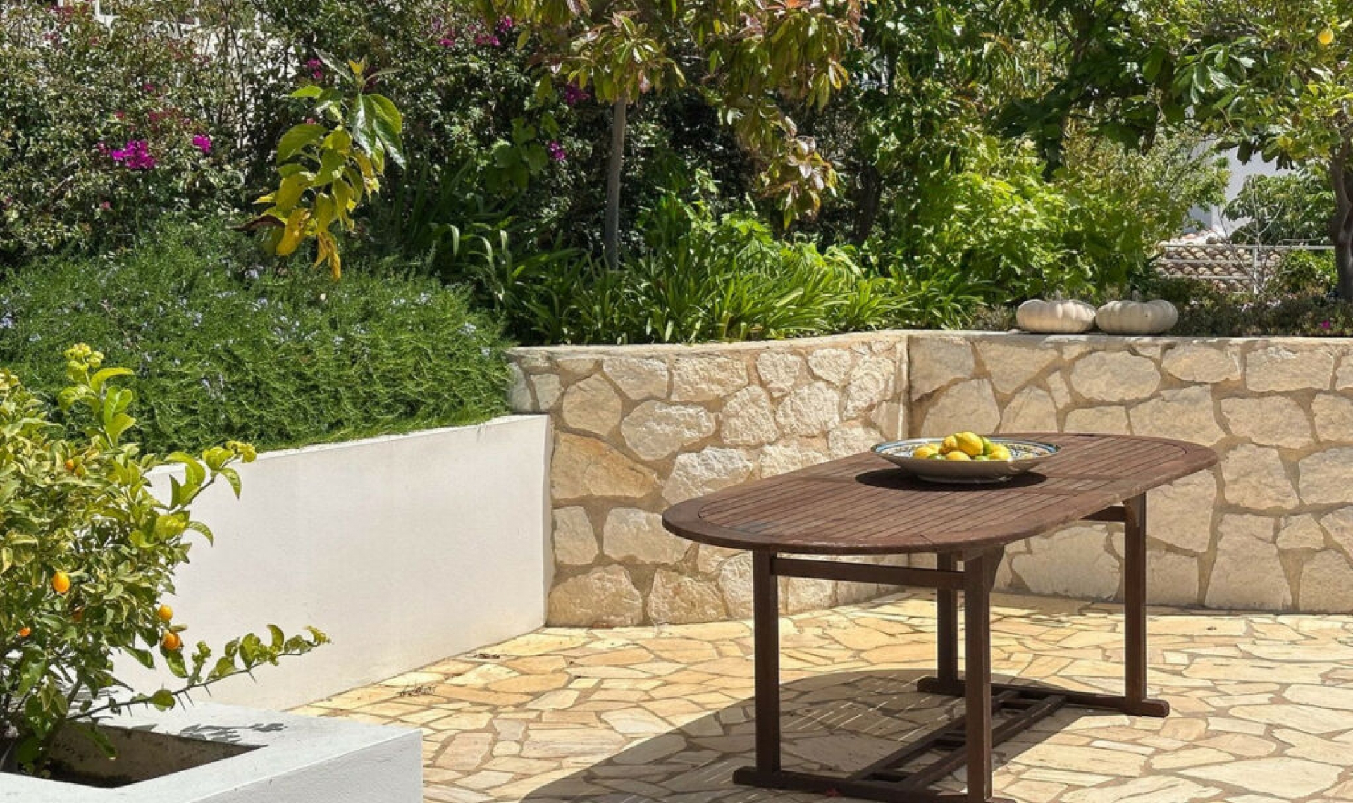 Resale - House -
La Capellania