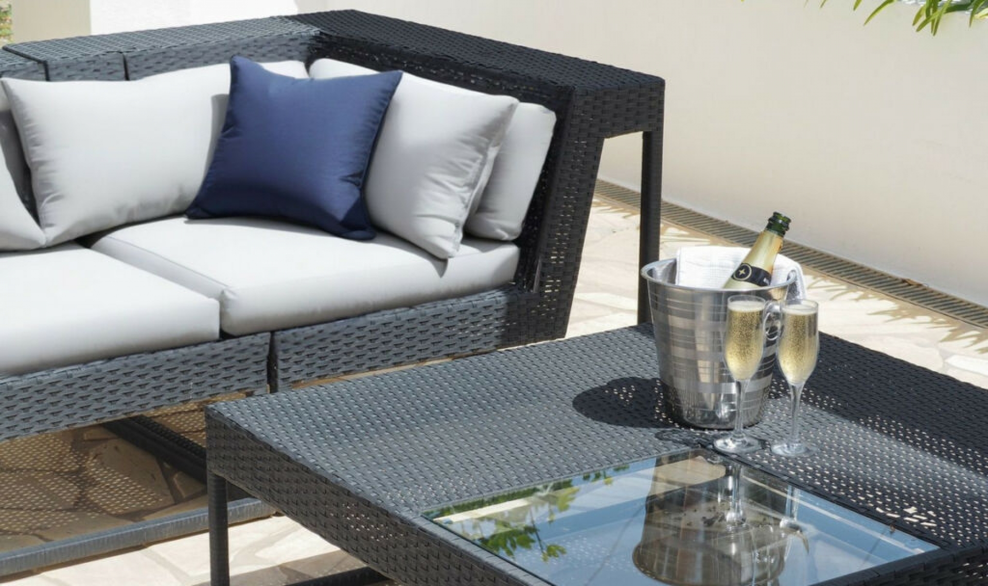 Resale - House -
La Capellania