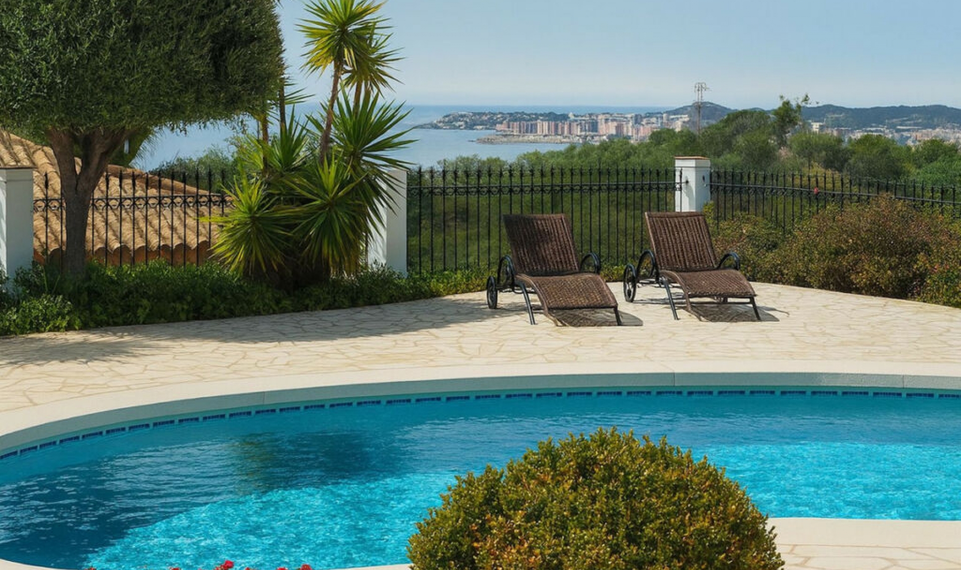 Resale - House -
La Capellania
