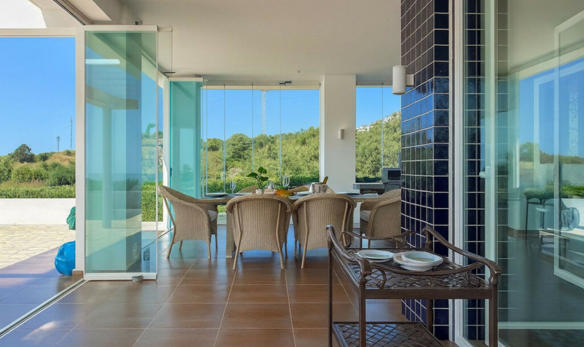 Resale - House -
La Capellania