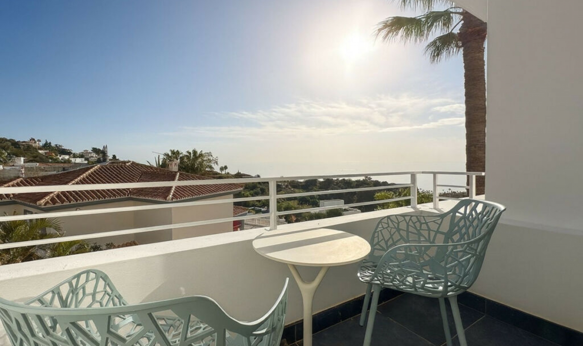 Resale - House -
La Capellania