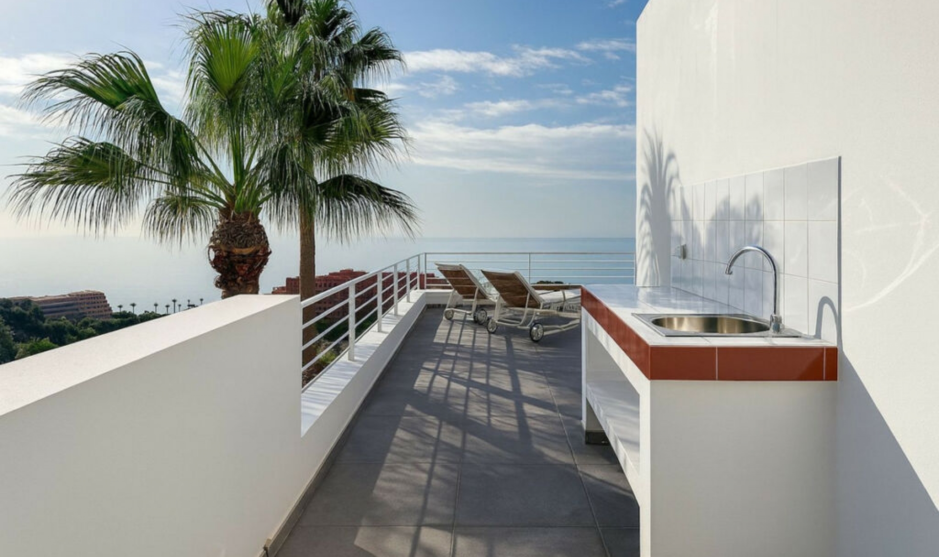 Resale - House -
La Capellania