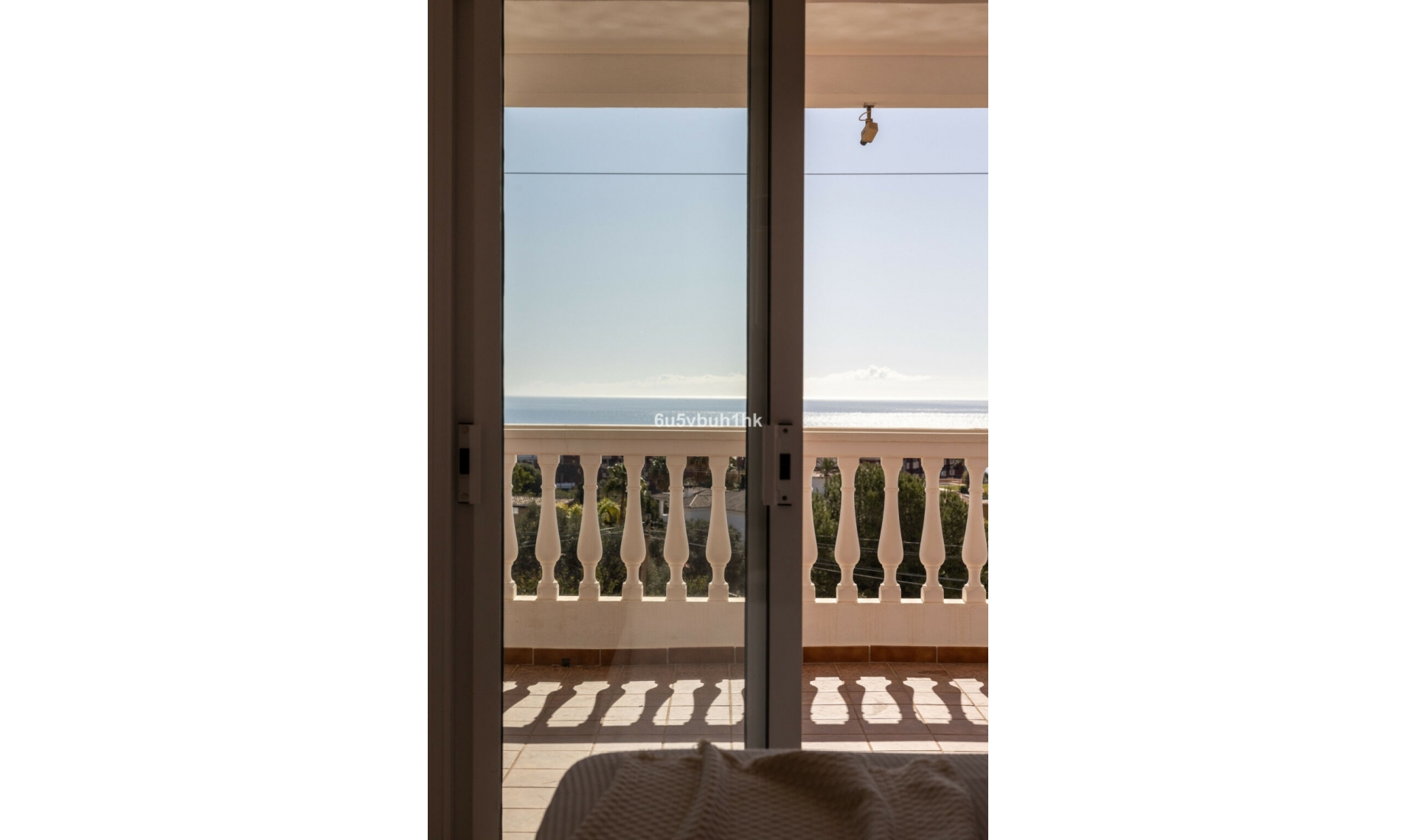 Resale - House -
La Capellania