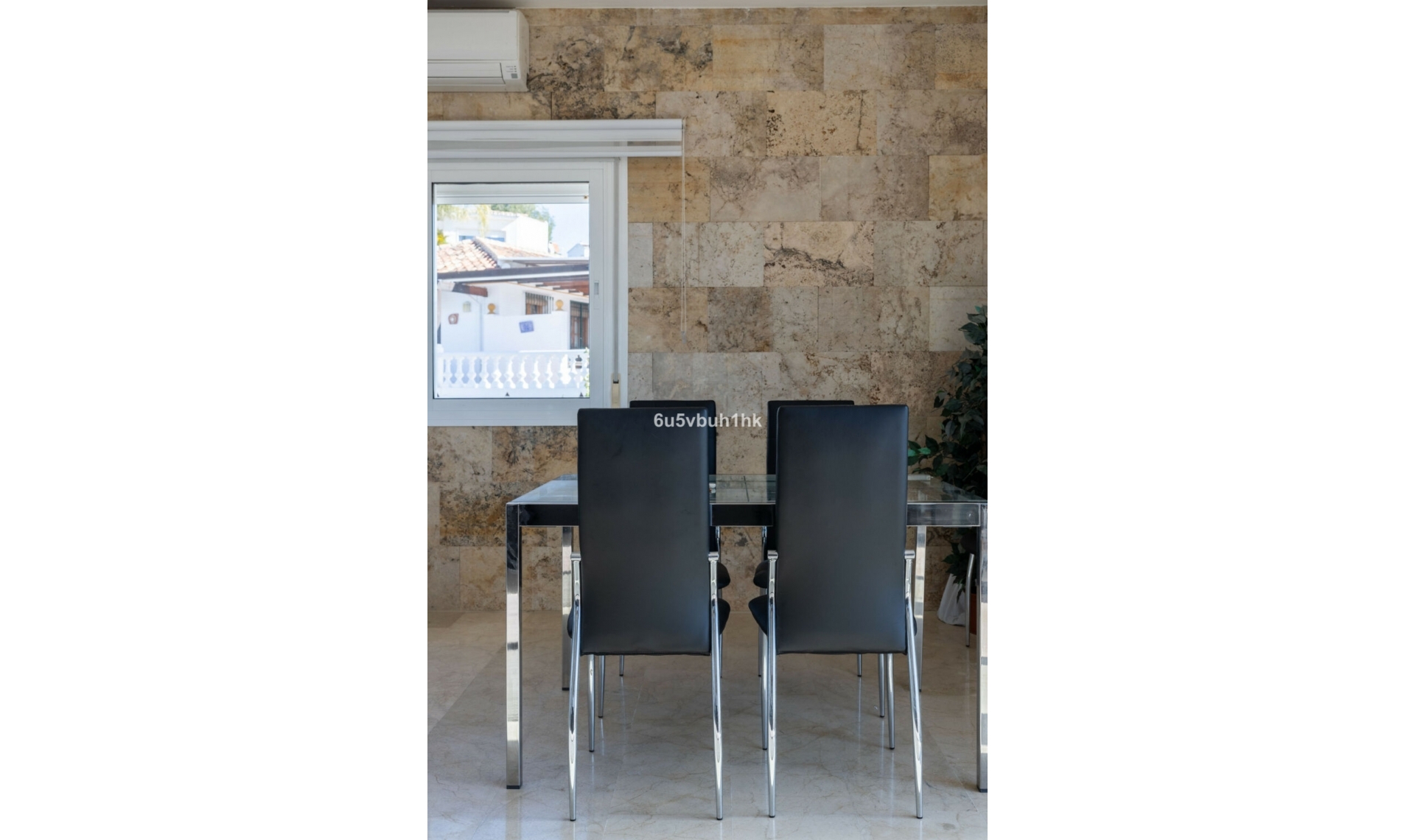 Resale - House -
La Capellania