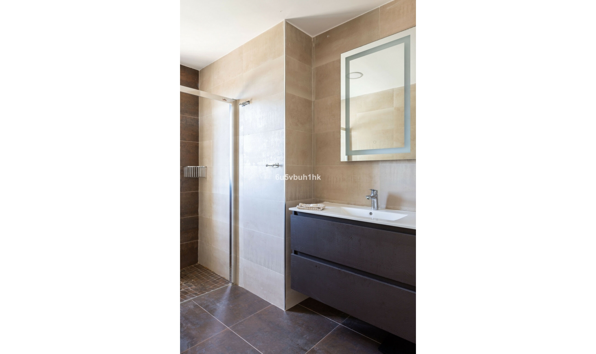 Resale - House -
La Capellania