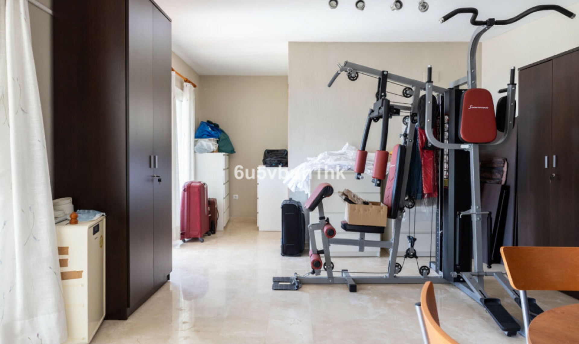 Resale - House -
La Capellania