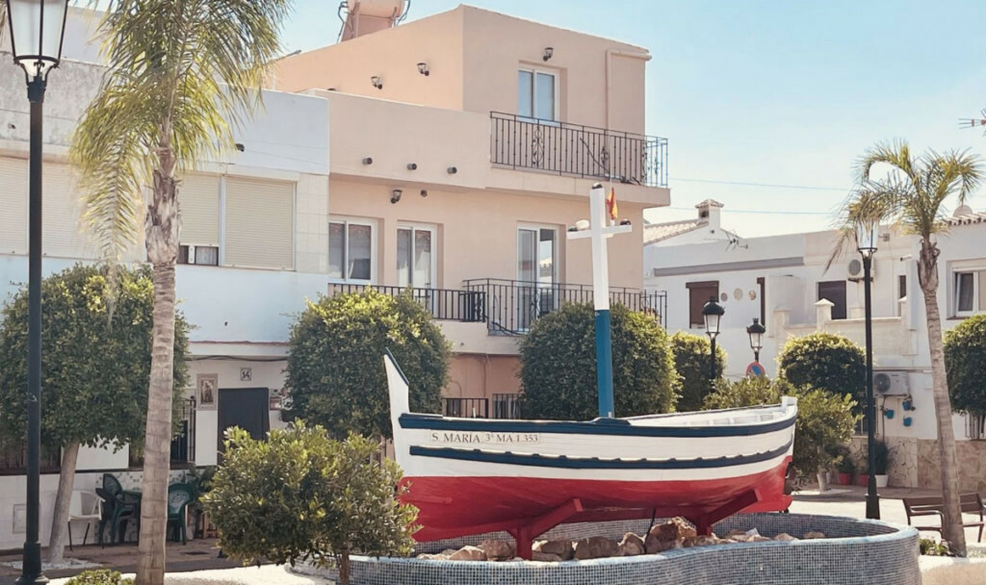 Resale - House -
La Duquesa