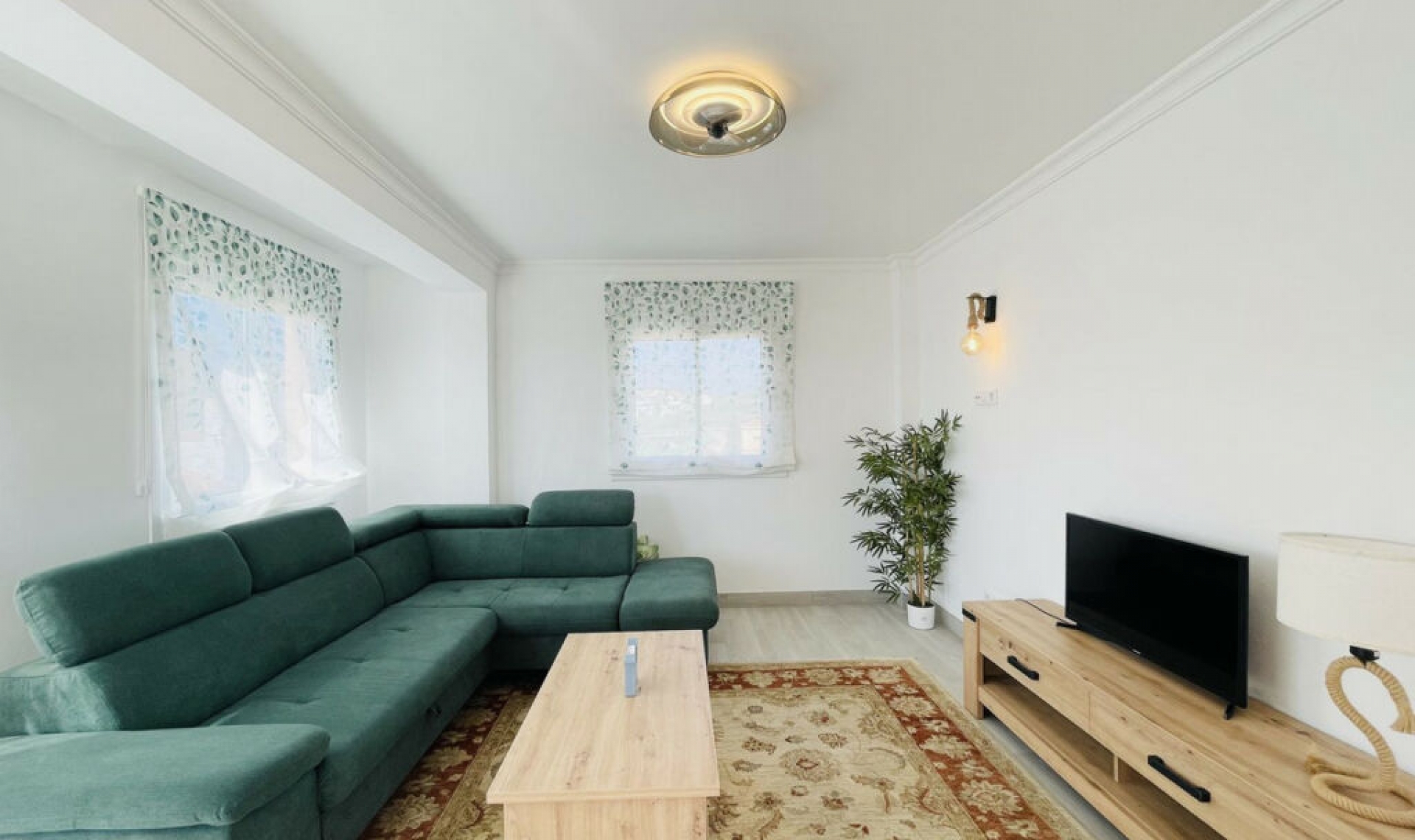 Resale - House -
La Duquesa