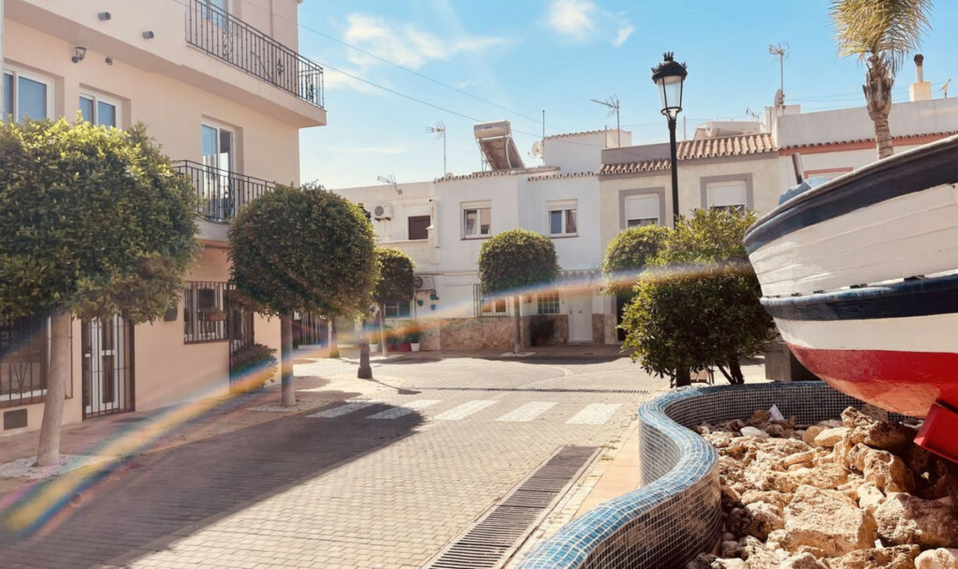 Resale - House -
La Duquesa