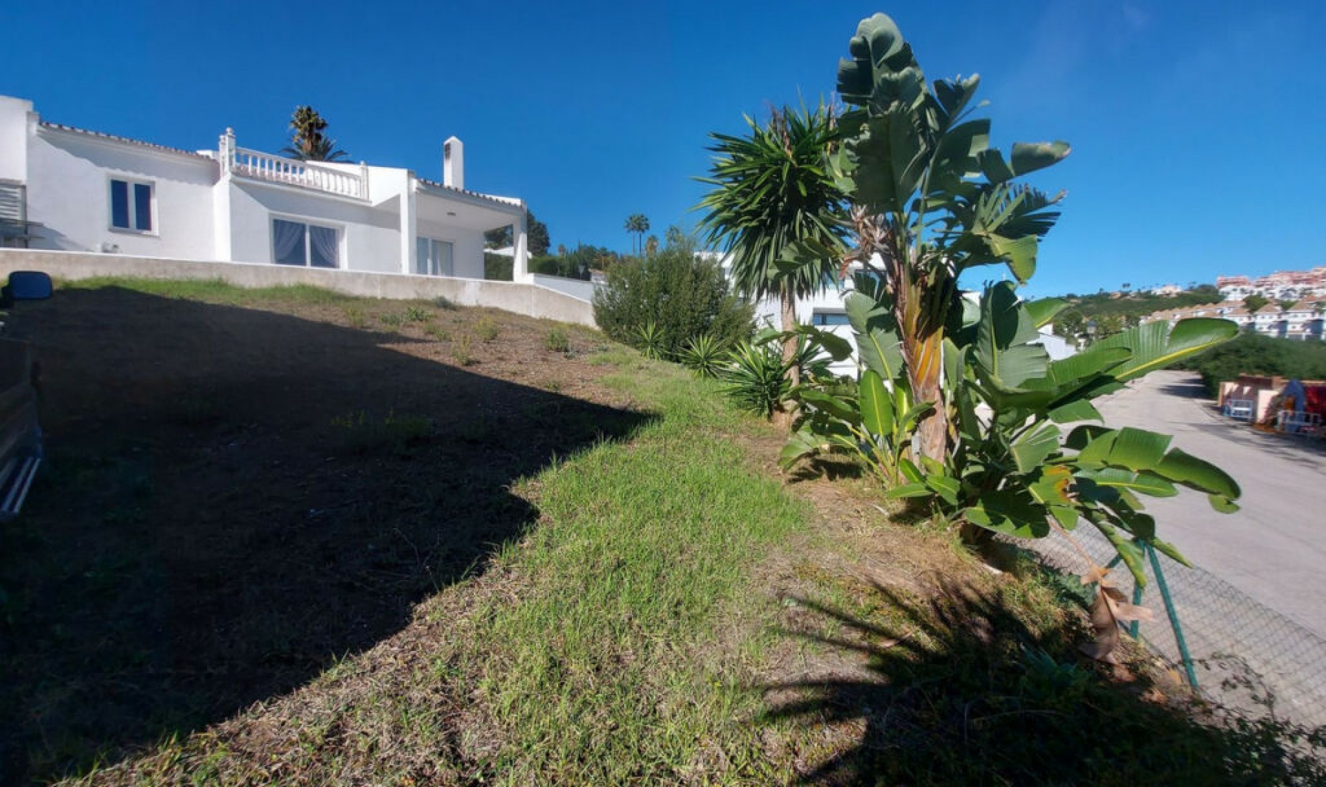 Resale - House -
La Duquesa