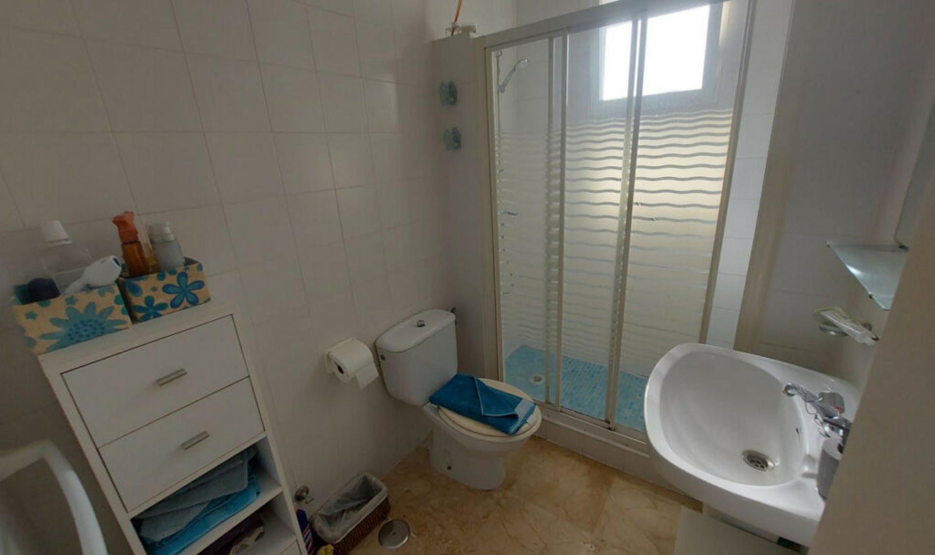 Resale - House -
La Duquesa