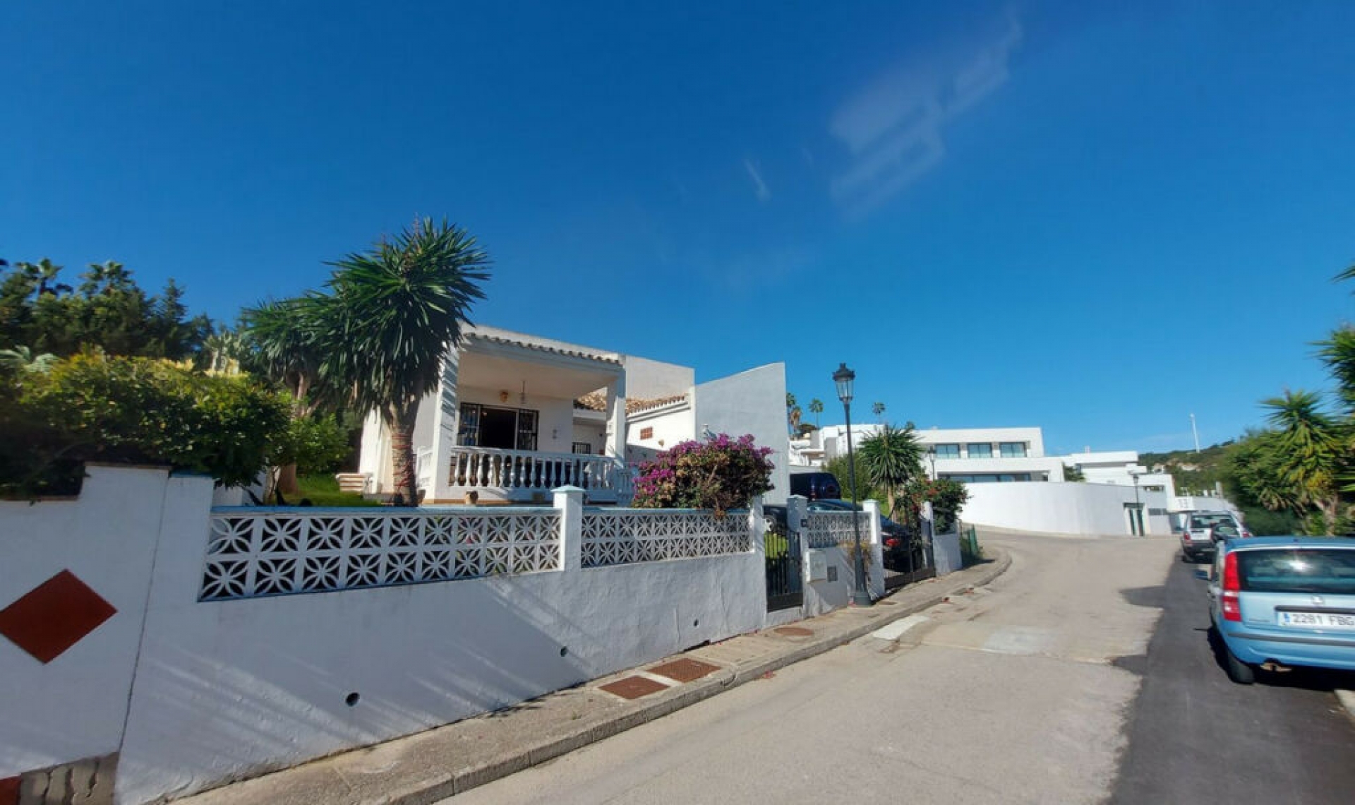 Resale - House -
La Duquesa