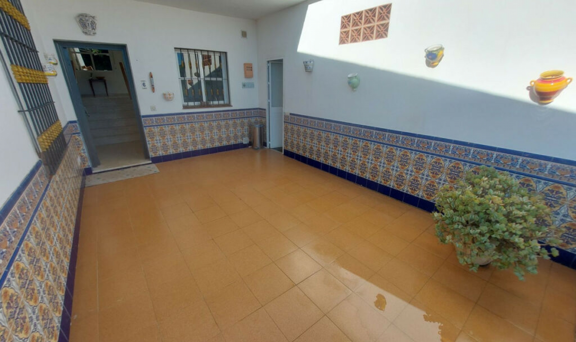 Resale - House -
La Duquesa