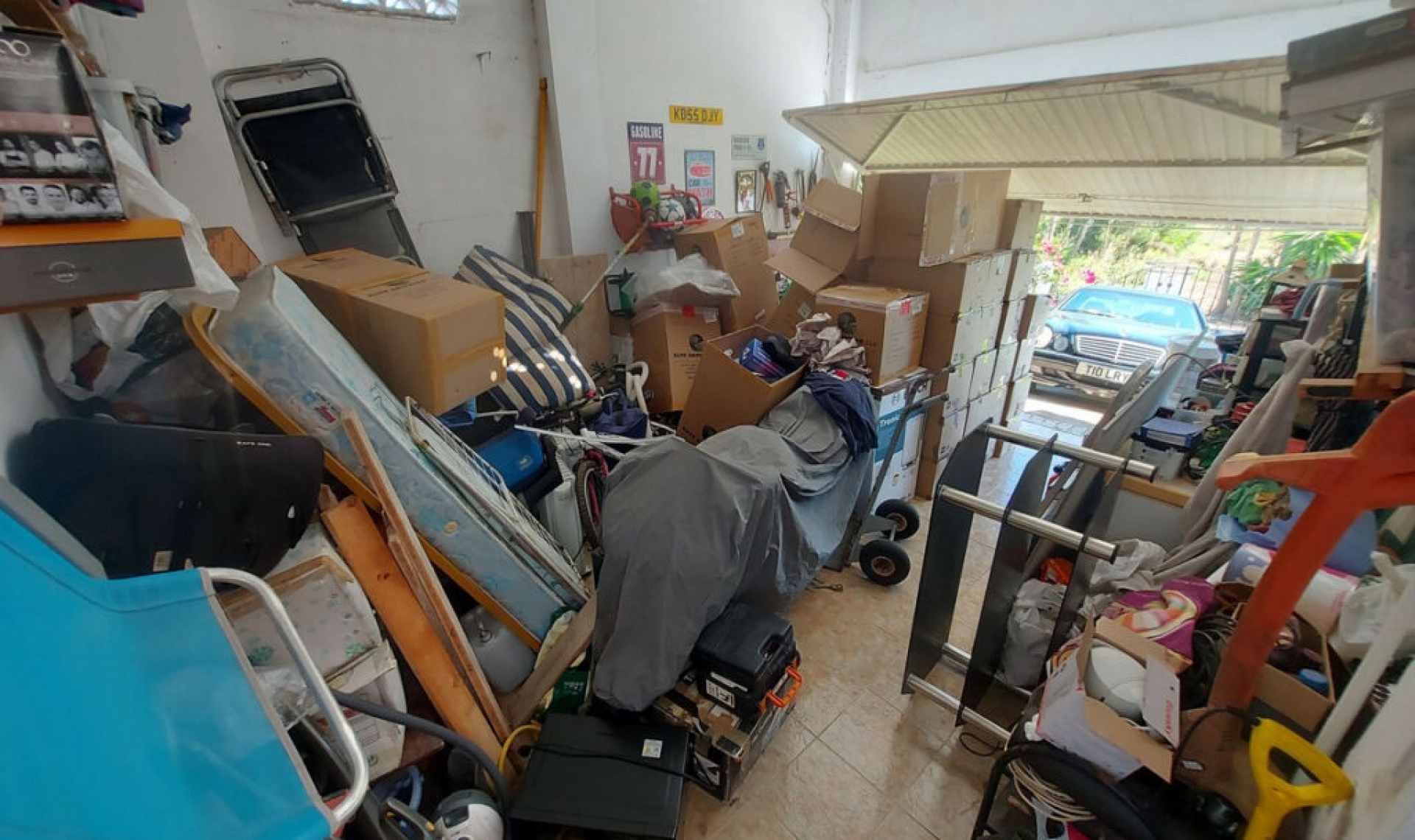 Resale - House -
La Duquesa