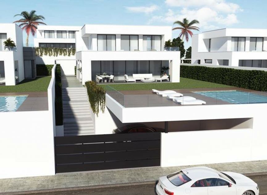 Resale - House -
La Duquesa