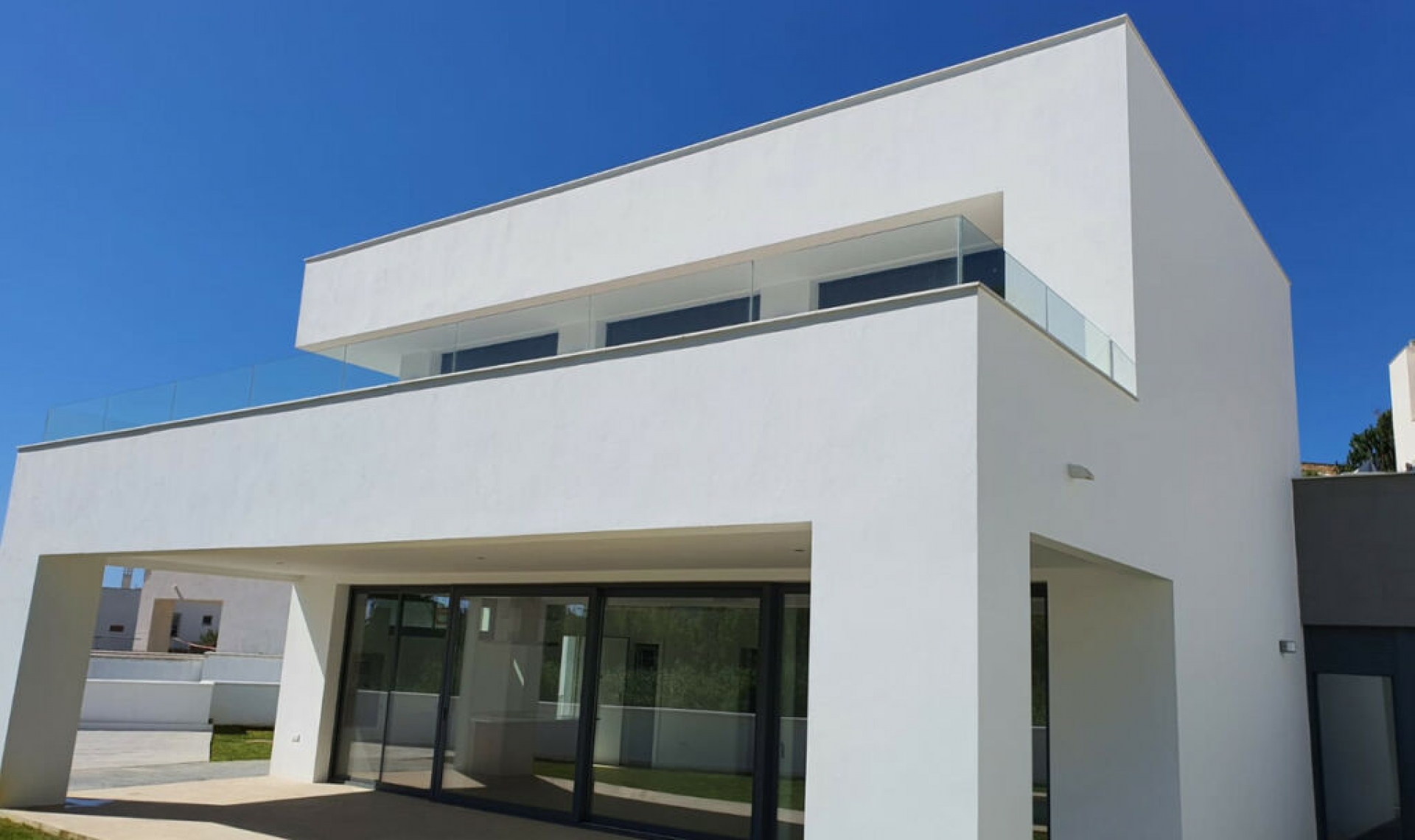 Resale - House -
La Duquesa